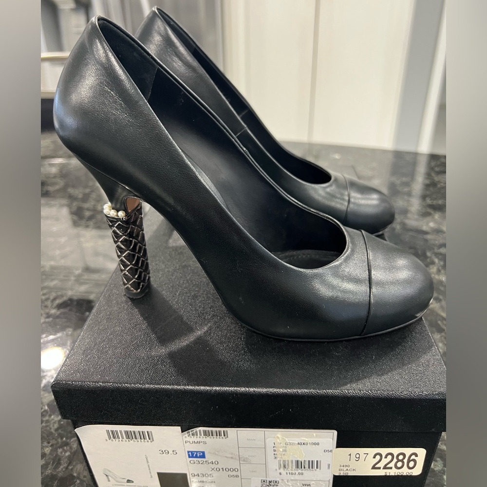 CHANEL Black Lambskins Heels with Quilted Heel Accent